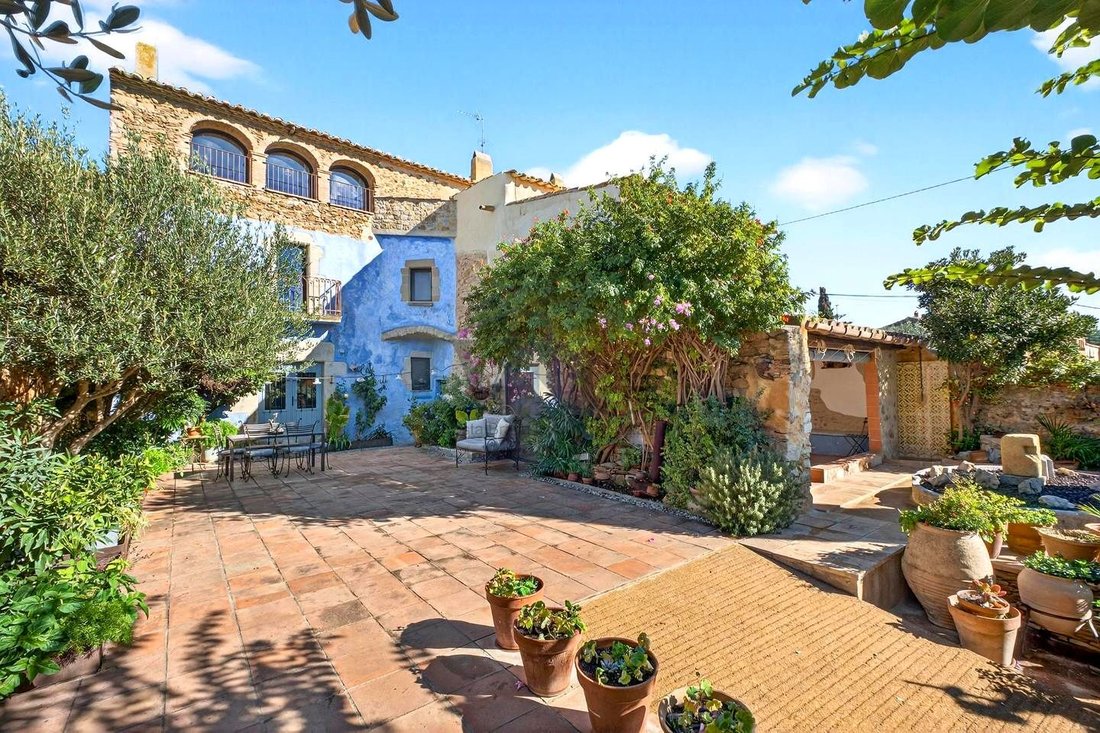 Villa in Regent, Catalonia, Spain 2 - 16533025