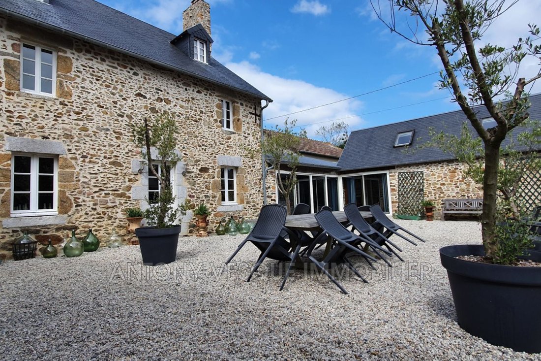 Villa in Gouville-sur-Mer, Normandy, France 1 - 16536789