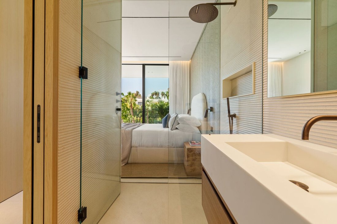 Villa in Marbella, Andalusia, Spain 3 - 16533100