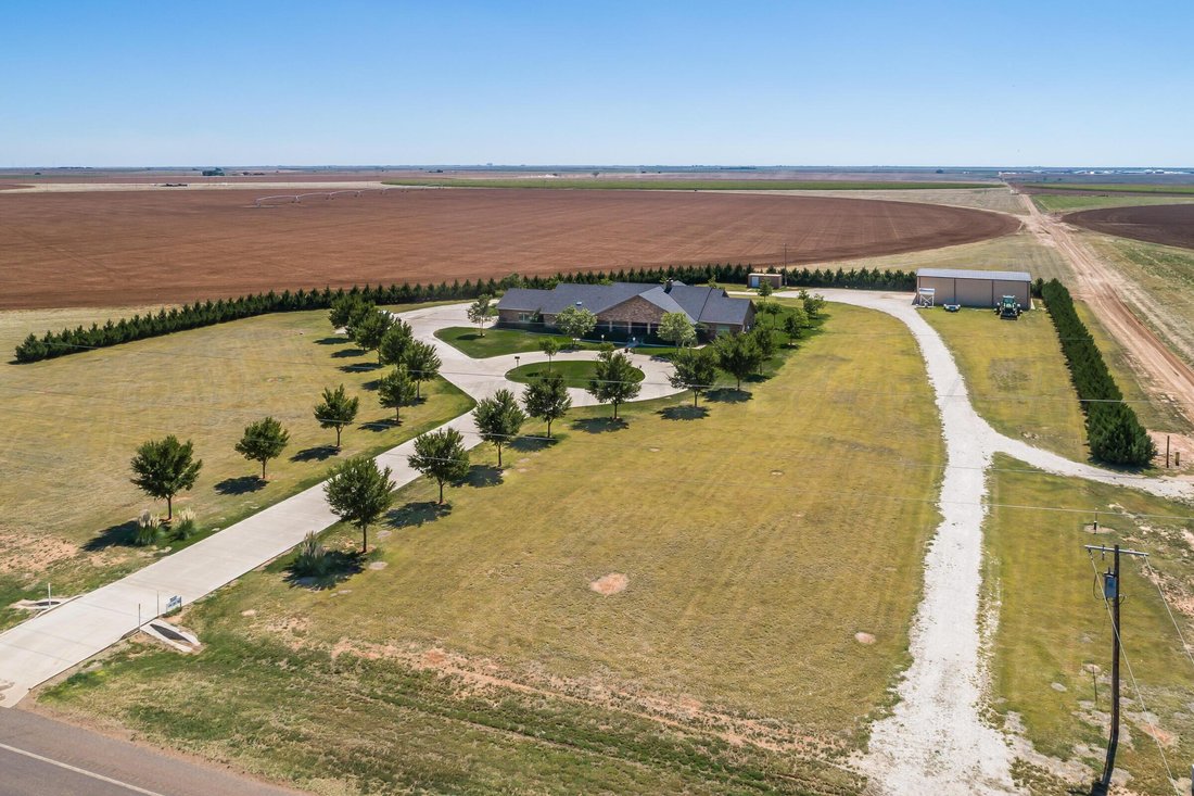House in Friona, Texas, United States 1 - 16505361
