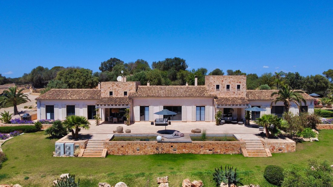 Villa in Santanyi, Balearic Islands, Spain 2 - 14761713