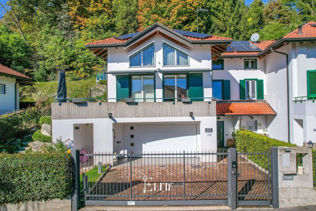 Villa in Varese, Lombardy, Italy 2 - 16542922