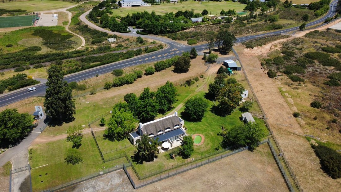 Farm Ranch in Franschhoek, Western Cape, South Africa 4 - 16539942
