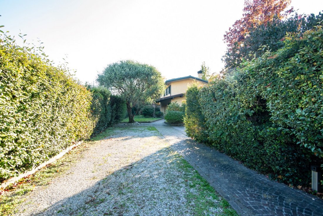 Villa in Torreglia, Veneto, Italy 3 - 16541815