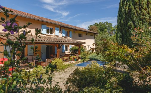 House in Mogneneins, Auvergne-Rhône-Alpes, France 1