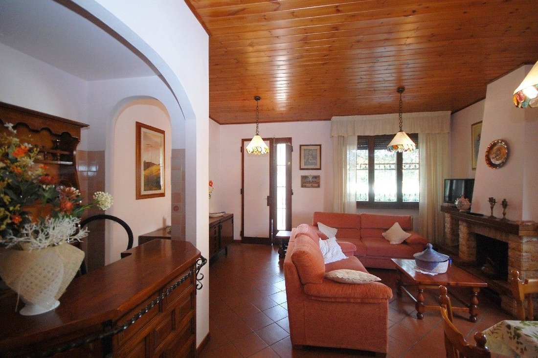 Villa in Tonfano, Pietrasanta, Italy 2 - 16538740