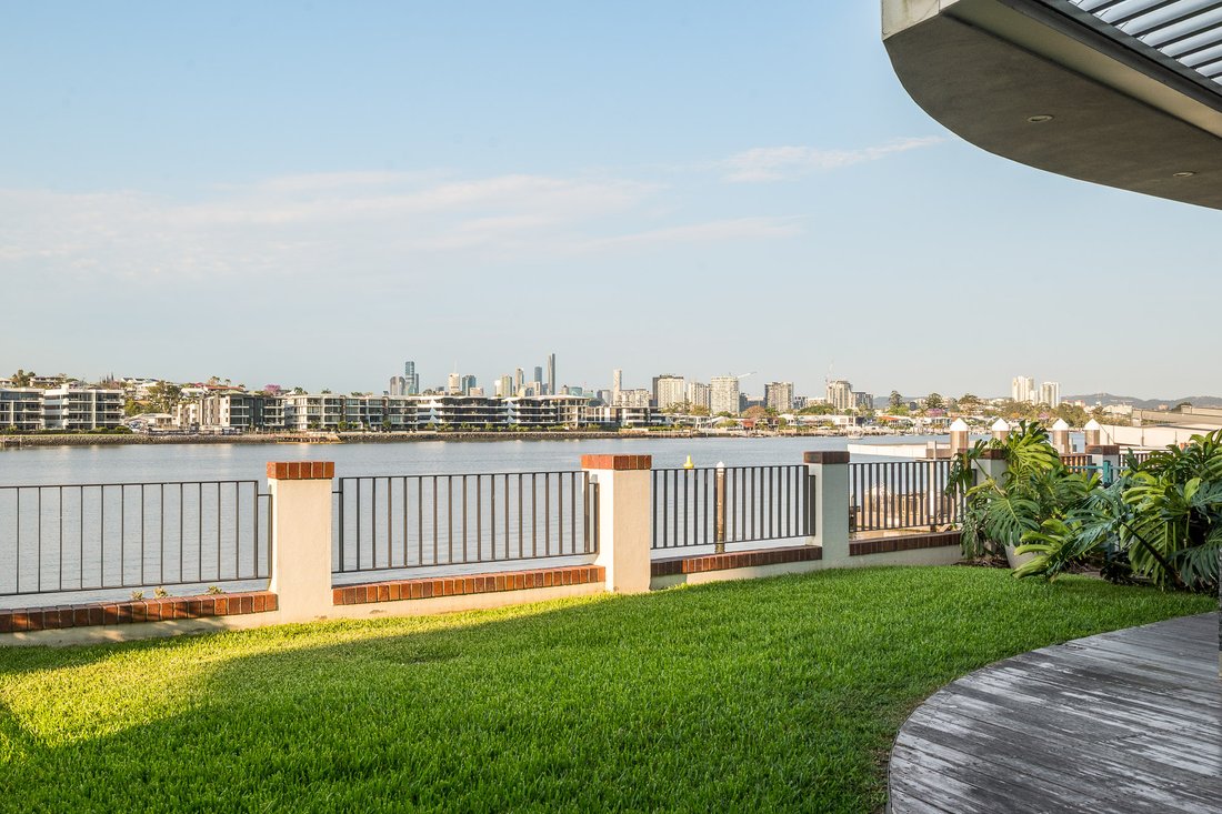 Villa in Hamilton, Queensland, Australia 1 - 16542196
