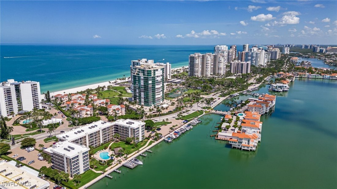 Condo in Naples, Florida, United States 2 - 16289821