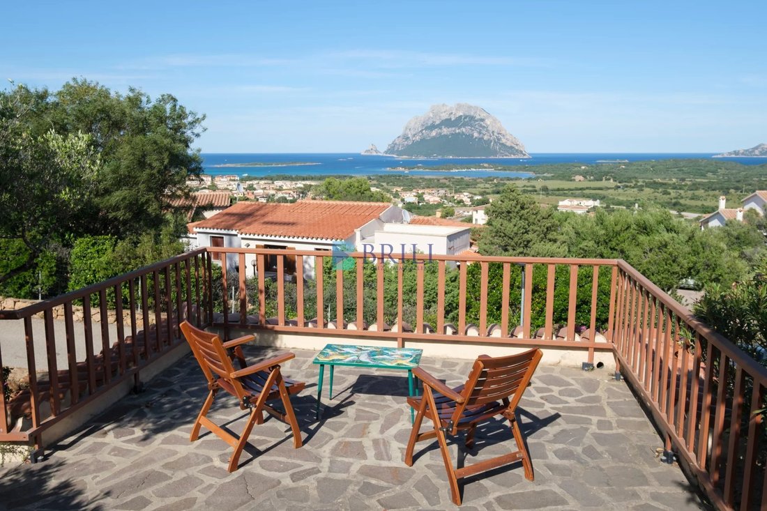 Villa in Loiri Porto San Paolo, Sardinia, Italy 2 - 15584647