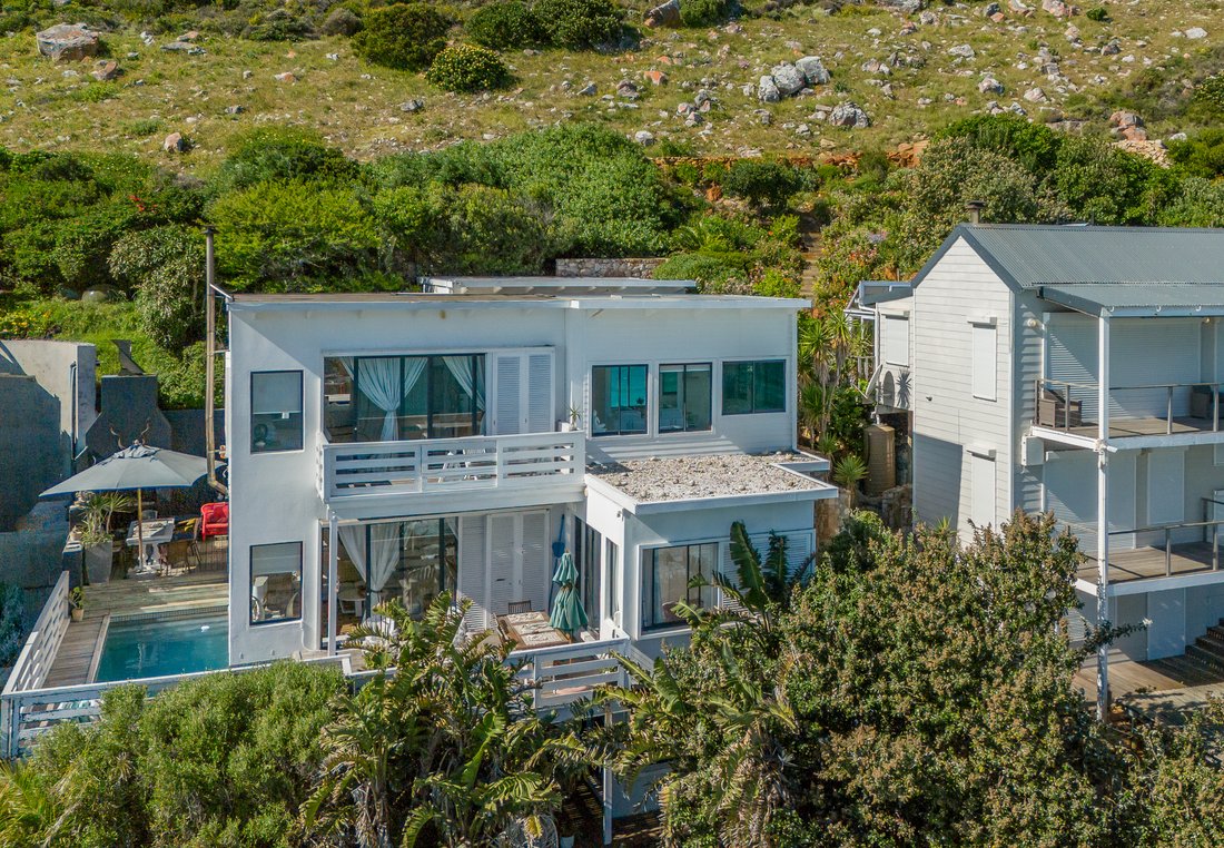 House in Misty Cliffs, Cape Town, South Africa 4 - 16543080