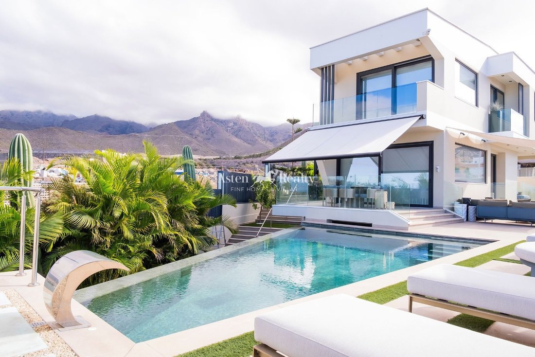 Villa in Costa Adeje, Adeje, Canary Islands 3 - 16539063