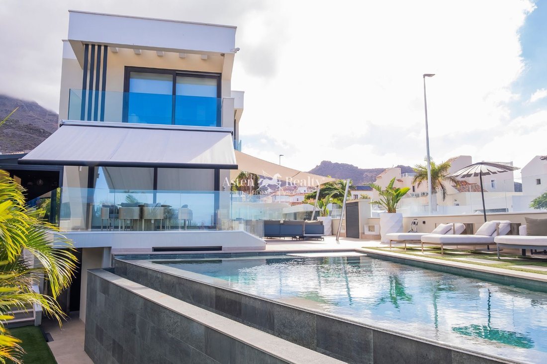 Villa in Costa Adeje, Adeje, Canary Islands 5 - 16539063