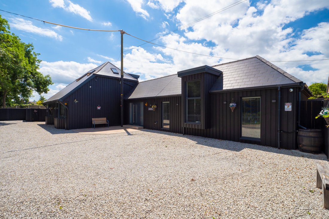 Beautiful Modernised Property In Broad Oak, England, United Kingdom For ...