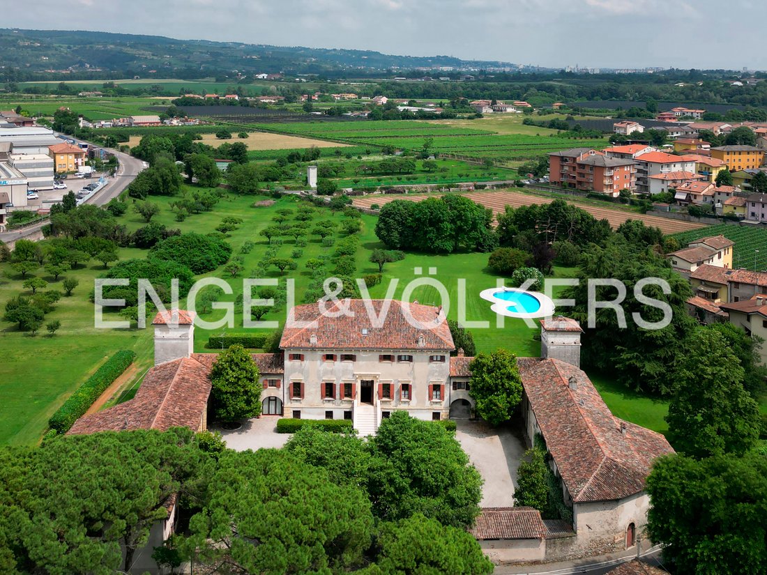 Villa en Pescantina, Véneto, Italia 1 - 16543040