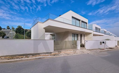 Townhouse in Rio Maior, Santarem District, Portugal 1