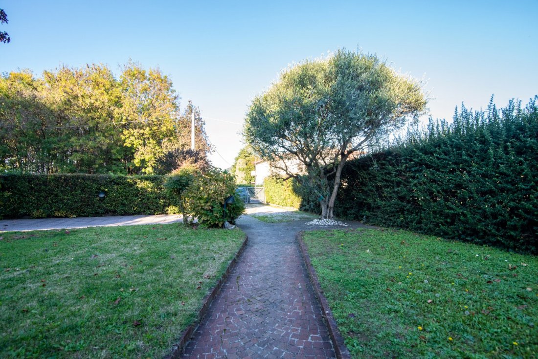 Villa in Torreglia, Veneto, Italy 2 - 16541815