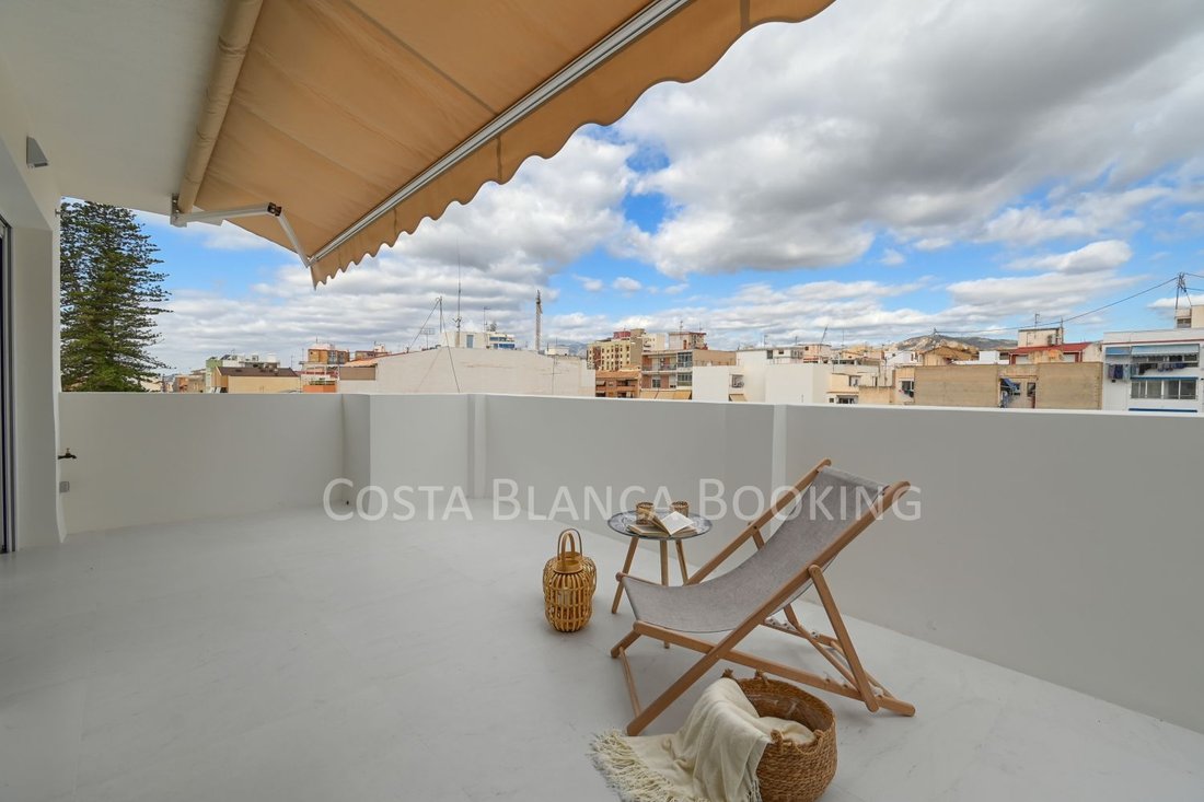 Penthouse in la Vila Joiosa / Villajoyosa, Valencian Community, Spain 1 - 16540025