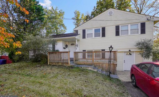 Luxury homes for sale in North Springfield, Virginia | JamesEdition