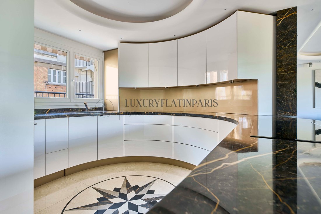 Apartment in Gros Caillou, Paris 7e Arrondissement, Paris 5 - 16539407