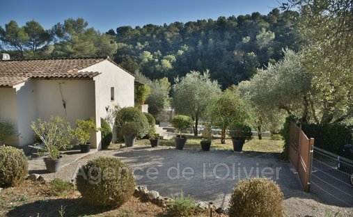 Villa in Valbonne, Provence-Alpes-Côte d'Azur, France 1