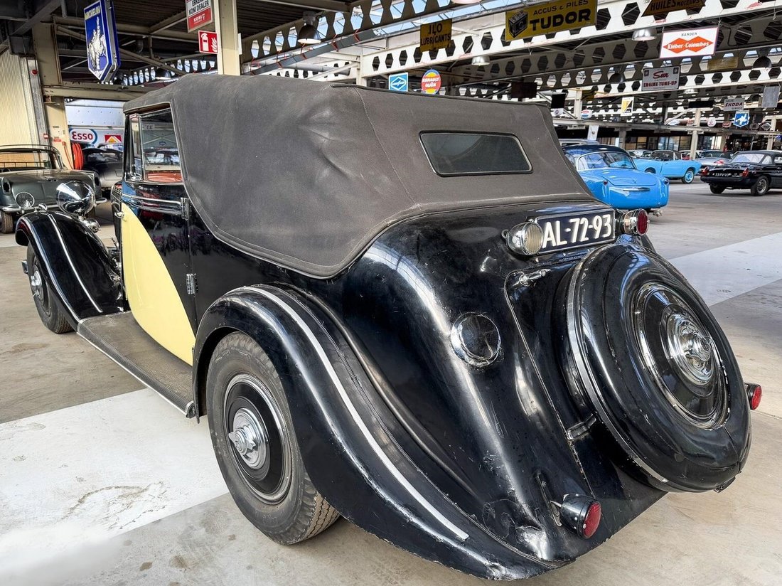 Cabriolet in De Lier, South Holland, Netherlands 3 - 12876028
