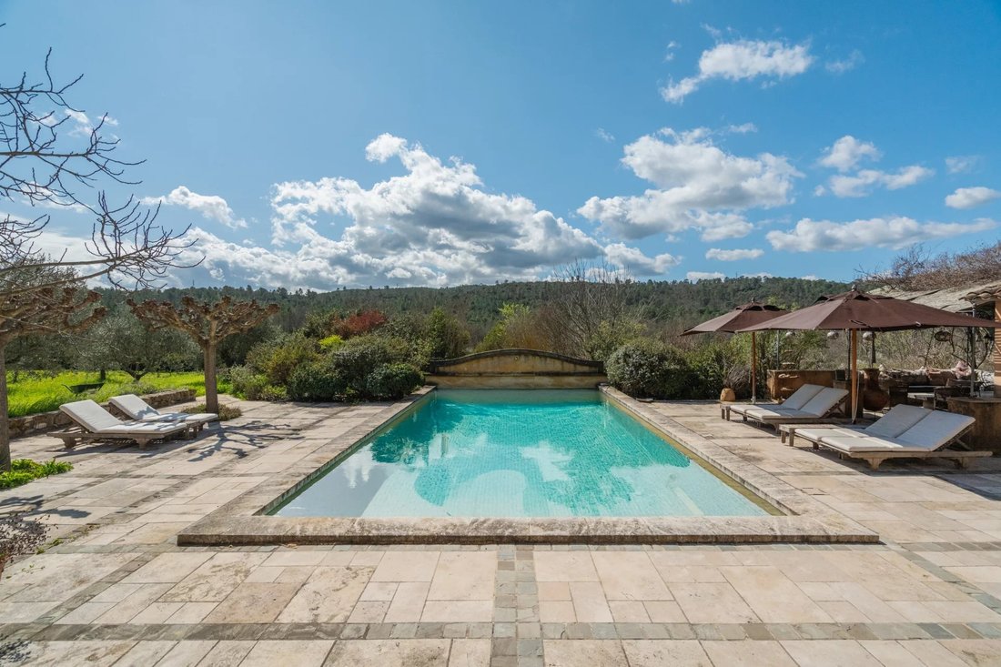 House in Le Val, Provence-Alpes-Côte d'Azur, France 2 - 15817664