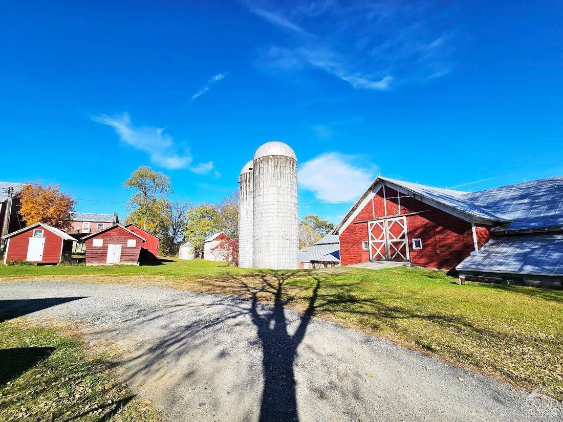 Farm Ranch in Hudson, New York, United States 3 - 16539842