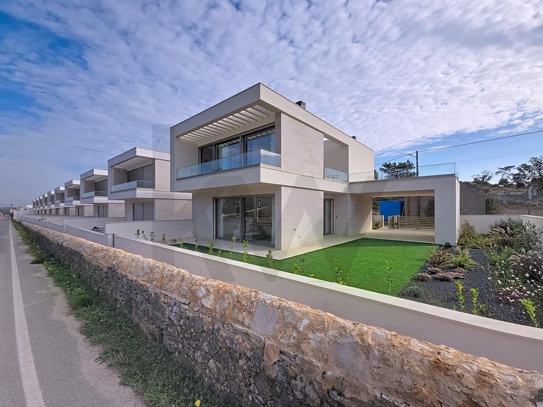 Townhouse in Rio Maior, Santarem District, Portugal 1 - 16542527
