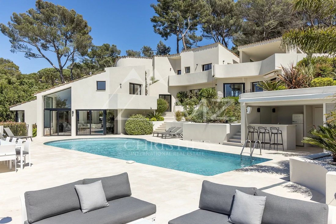 Villa in Mougins, Provence-Alpes-Côte d'Azur, France 5 - 12506912