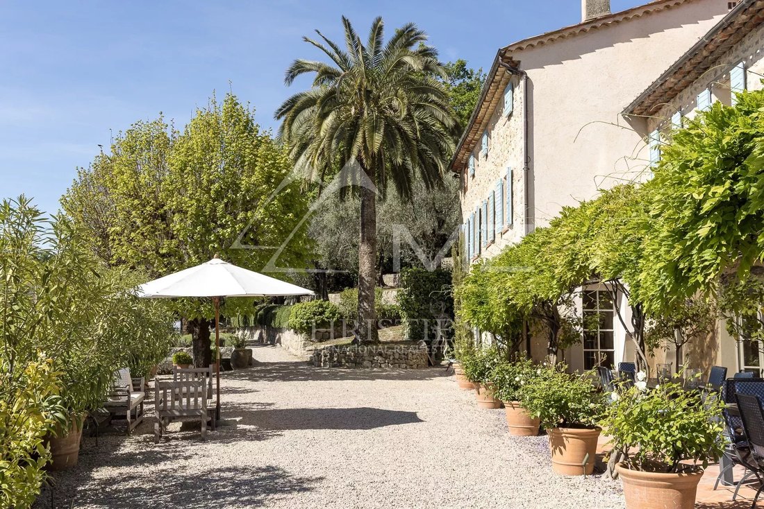 Villa in Opio, Provence-Alpes-Côte d'Azur, France 4 - 12816122