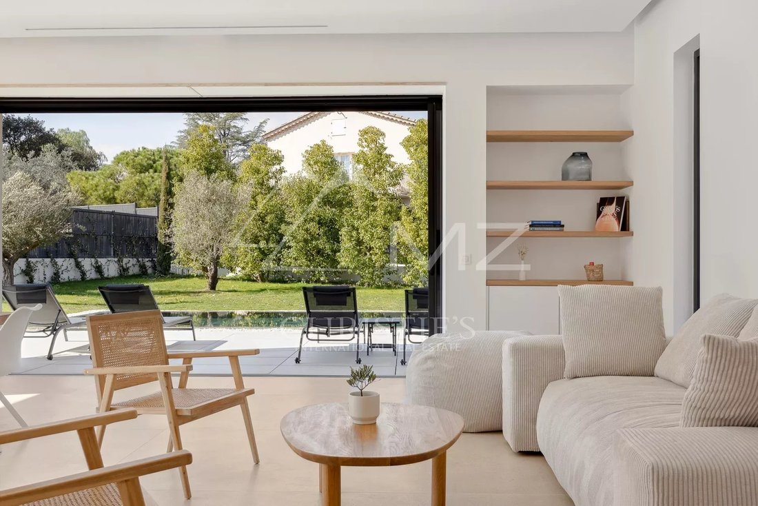 Villa in Mougins, Provence-Alpes-Côte d'Azur, France 4 - 13867479