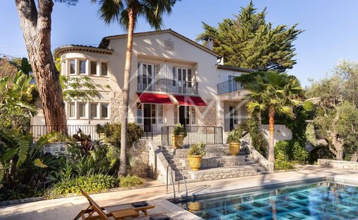 Villa in Saint-Paul-de-Vence, Provence-Alpes-Côte d'Azur, France 1