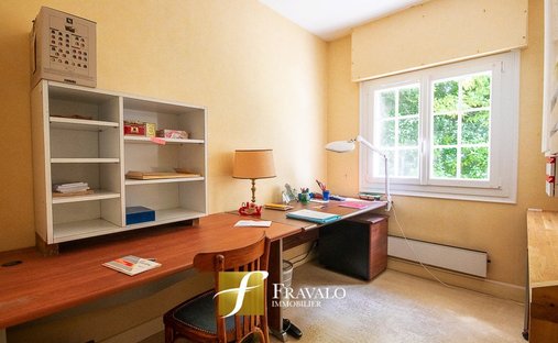 Castle for Sale in Auray, Brittany, France