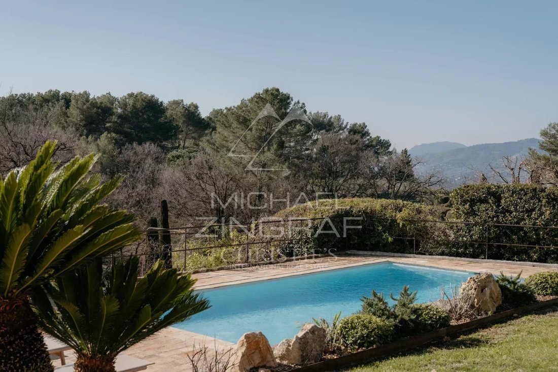 Villa in Mougins, Provence-Alpes-Côte d'Azur, France 4 - 13562257