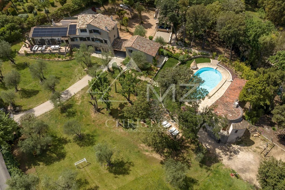 Villa in Valbonne, Provence-Alpes-Côte d'Azur, France 2 - 14243793