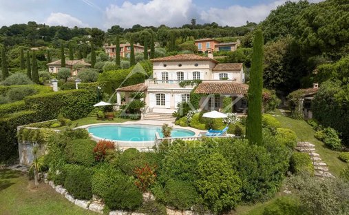 Villa in Saint-Paul-de-Vence, Provence-Alpes-Côte d'Azur, France 1