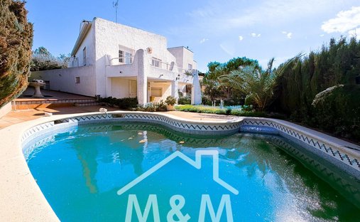 Chalet a Cunit, Catalogna, Spagna 1
