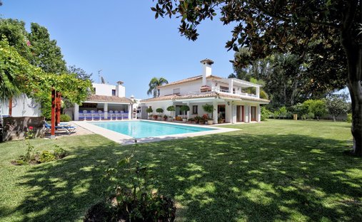 Villa in Cancelada, Estepona, Andalusia 1