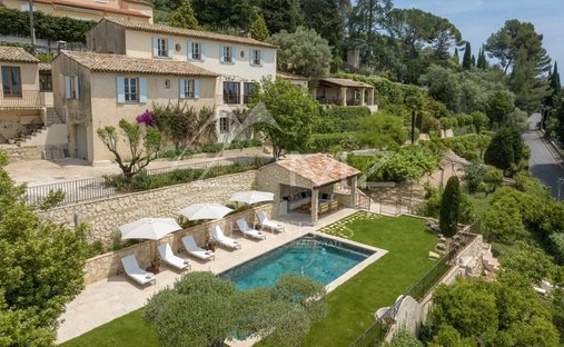 Villa in Saint-Paul-de-Vence, Provence-Alpes-Côte d'Azur, France 1