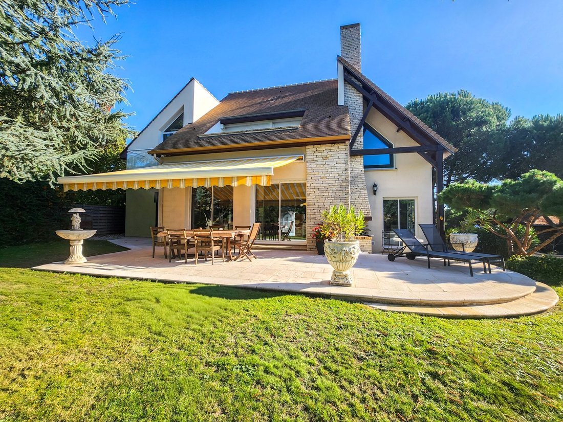 Villa in Montlhery, Ile-de-France, France 2 - 16540739