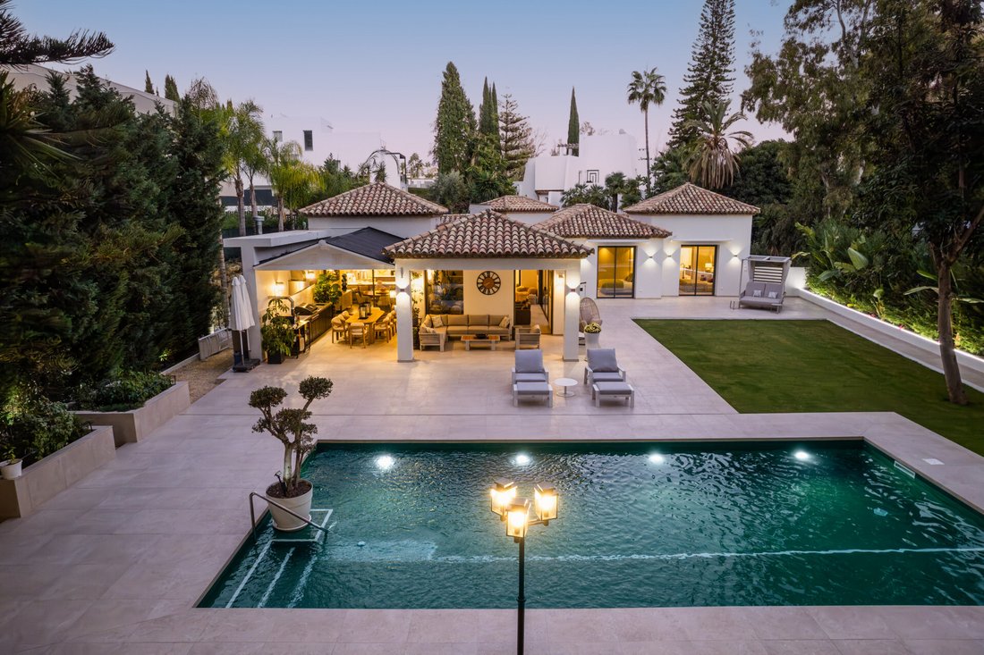 Villa in Nueva Andalucia, Marbella, Spain 1 - 16542822