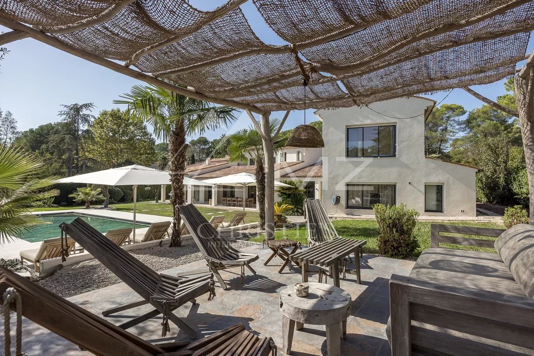 Villa in Mougins, Provence-Alpes-Côte d'Azur, France 5 - 13368074