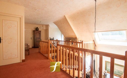 Castle for Sale in Auray, Brittany, France