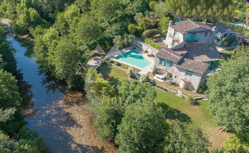 Villa in Saint-Paul-de-Vence, Provence-Alpes-Côte d'Azur, France 1