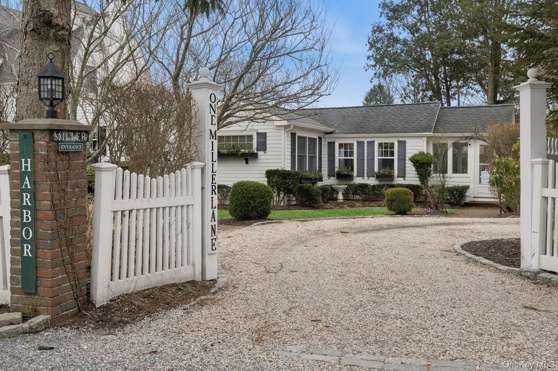 House in Greenport West, New York, United States 4 - 15287285