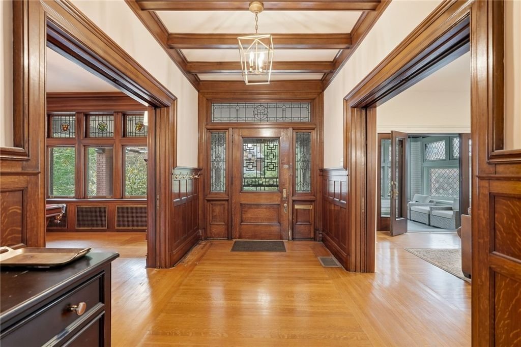 House in Pittsburgh, Pennsylvania, United States 5 - 16541619