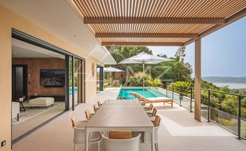 Villa in Grimaud, Provence-Alpes-Côte d'Azur, France 1