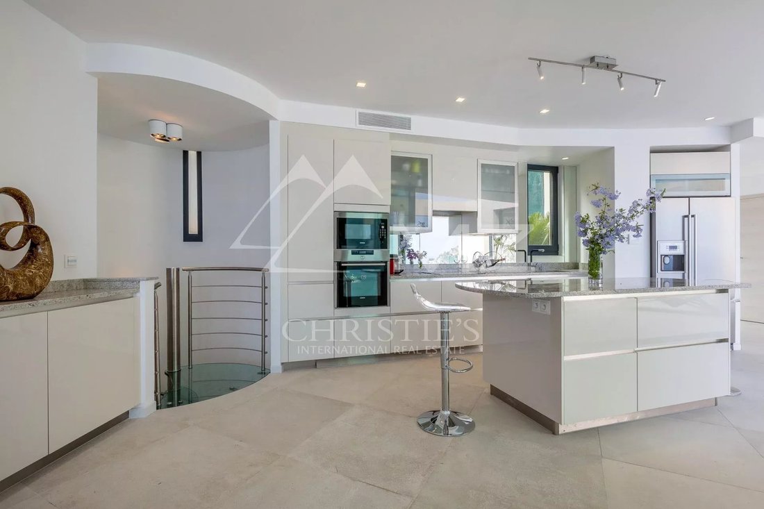House in Èze, Provence-Alpes-Côte d'Azur, France 4 - 10762825