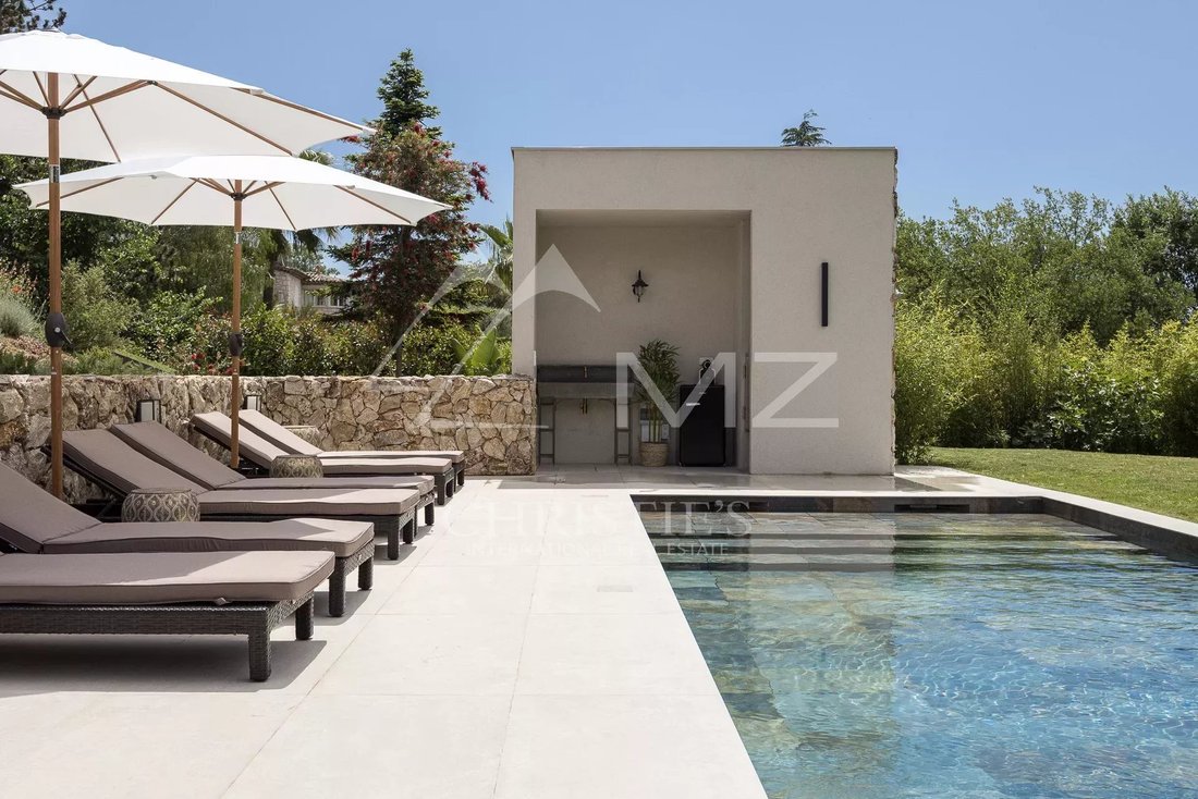 Villa in Saint-Paul-de-Vence, Provence-Alpes-Côte d'Azur, France 3 - 13867472