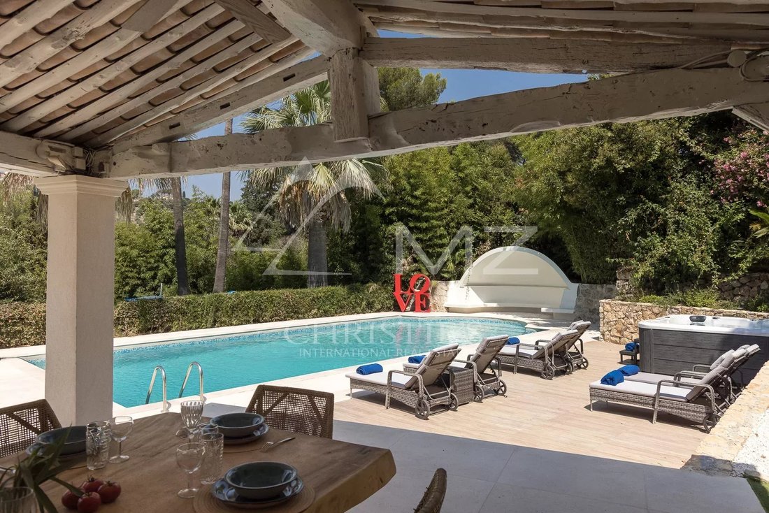 Villa in Mougins, Provence-Alpes-Côte d'Azur, France 5 - 14560273